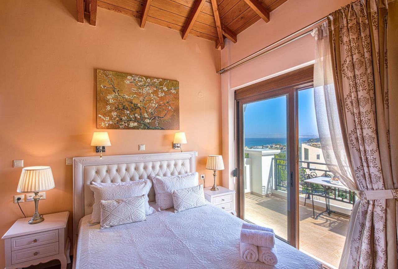 Casa Leone Suites Сталос Экстерьер фото