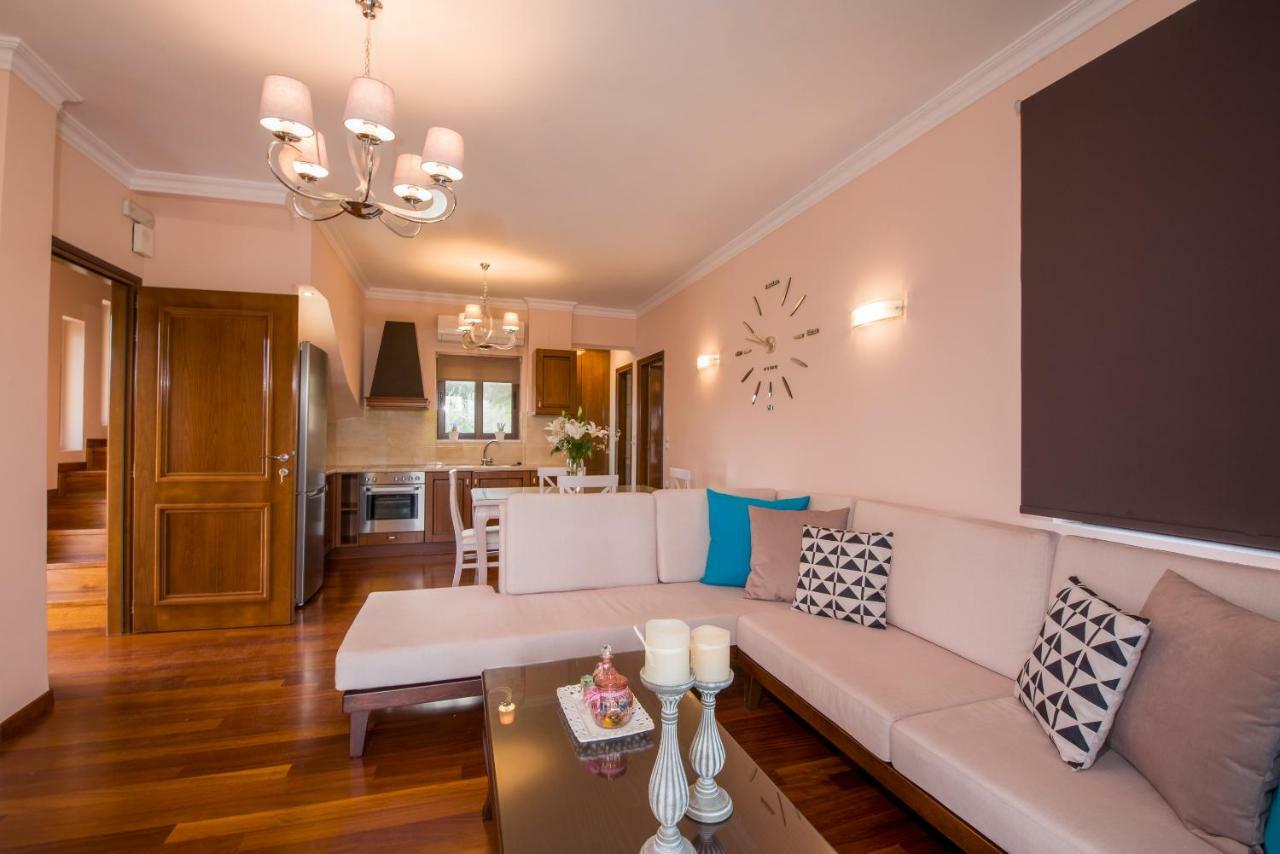 Casa Leone Suites Сталос Экстерьер фото
